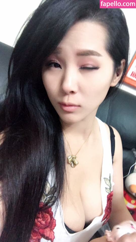 94iris329 Nude Leaked  Photo #13