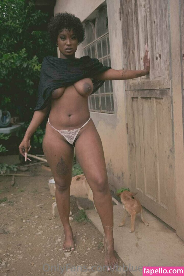 bbluedreamz Nude Leaked OnlyFans Photo #9