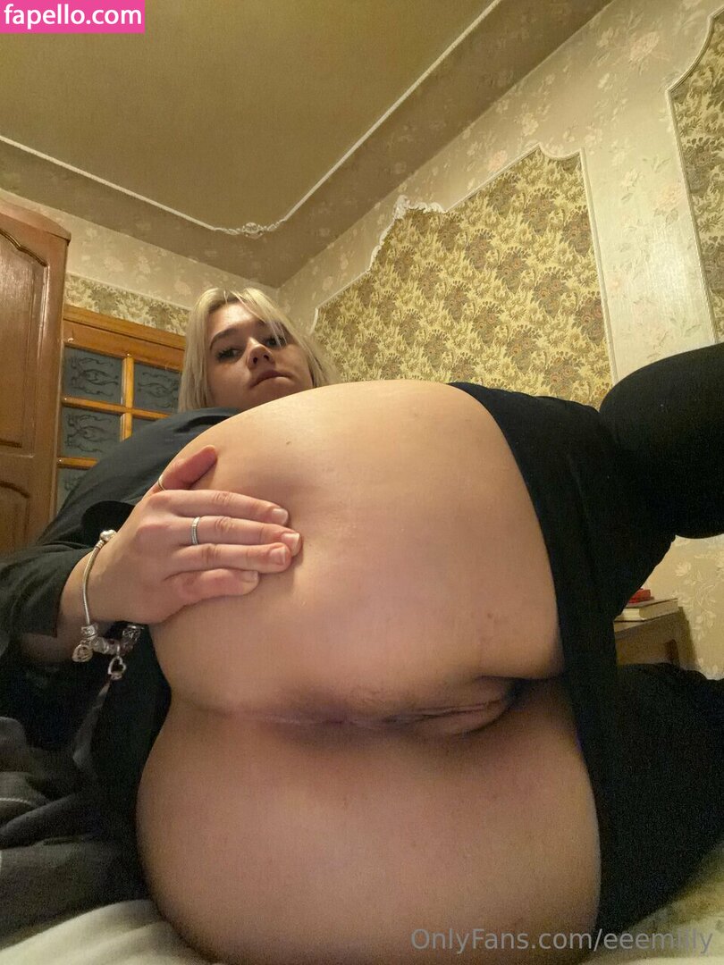 eeemily / eeemily.y Nude Leaked OnlyFans Photo #83