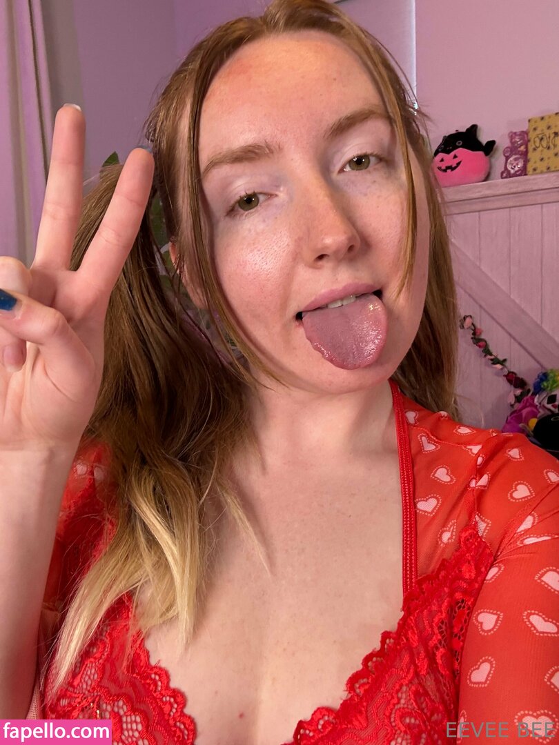 Eevee Bee / Eeveebeeshow / eevee_bee / eeveebee Nude Leaked OnlyFans Photo #808