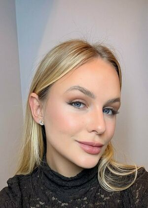 Emilly Schellmann #121